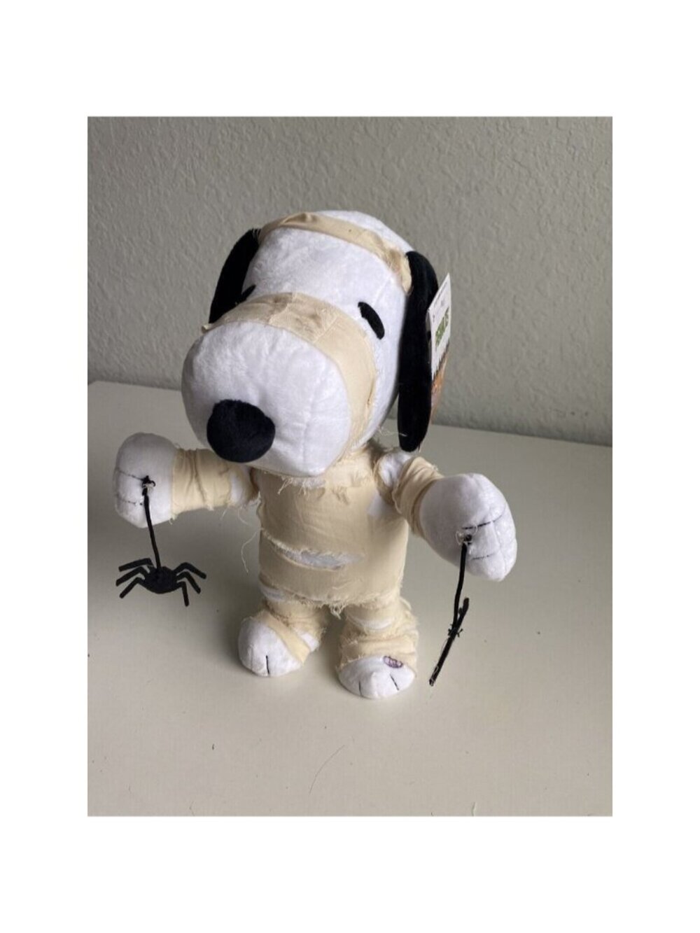 Peanuts Animated Snoopy Halloween Plush Mummy With Spiders Side Stepper NEW